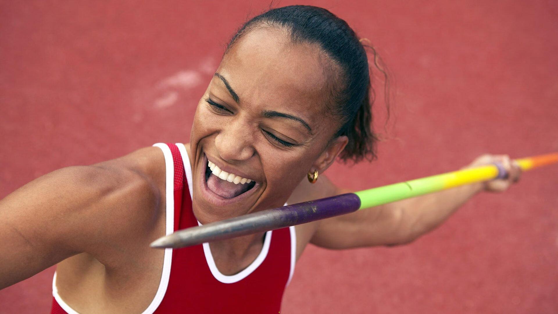 黑马逆袭！无名小将爆冷击败世界冠军，缔造体坛新传奇