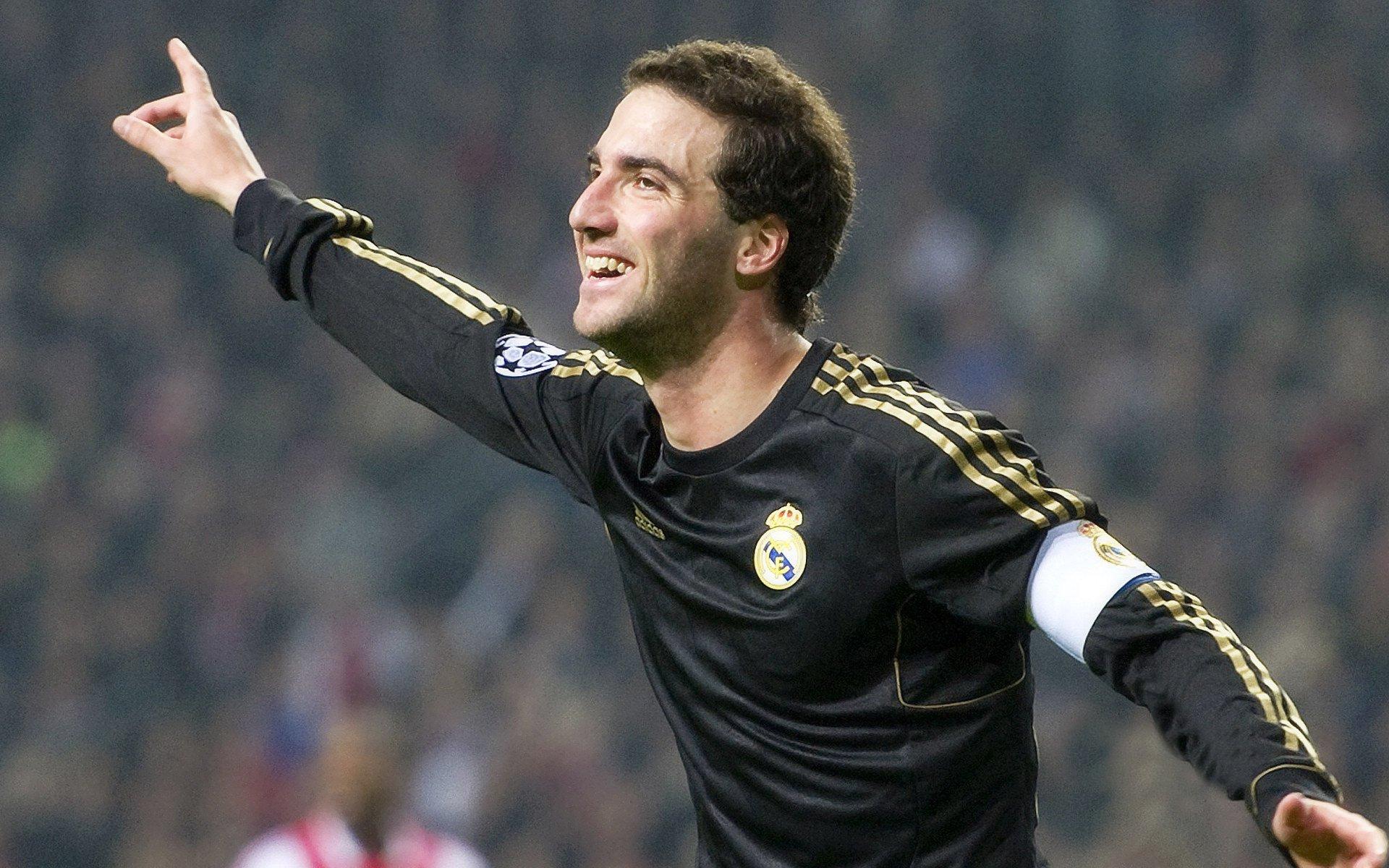 国羽新星闪耀国际赛场，力克强敌斩获冠军