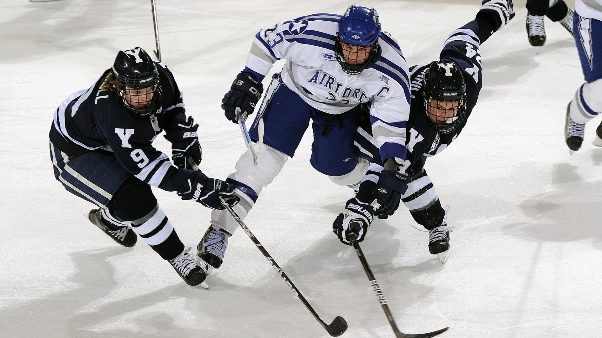 归化球员助力中国足球崛起，未来可期